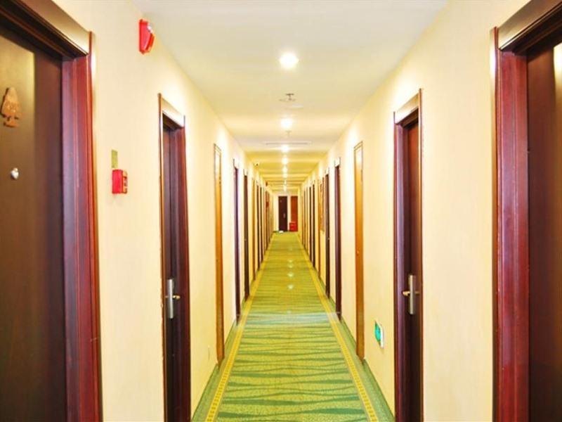 Greentree Inn Liaoning Dalian Wangjia Qiao Business Hotel Екстер'єр фото